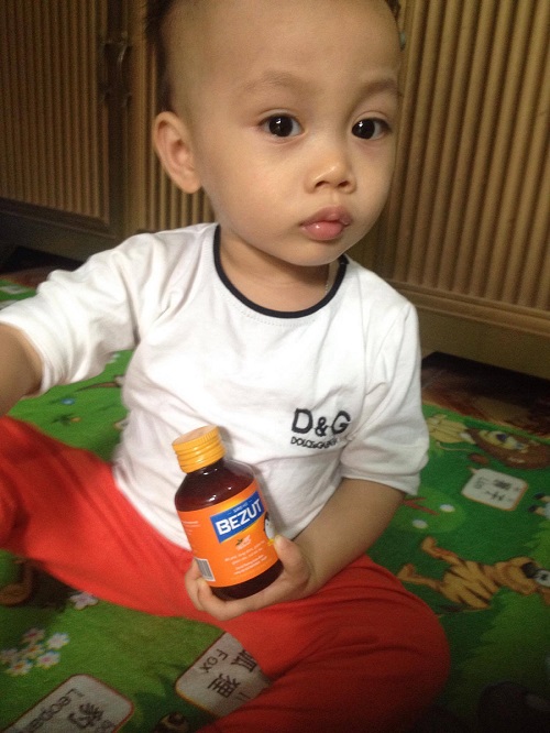 Cứ ăn mà ho là bé nôn trớ hết ra