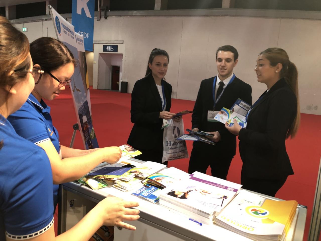 Bezut được sự đón nhận của EU